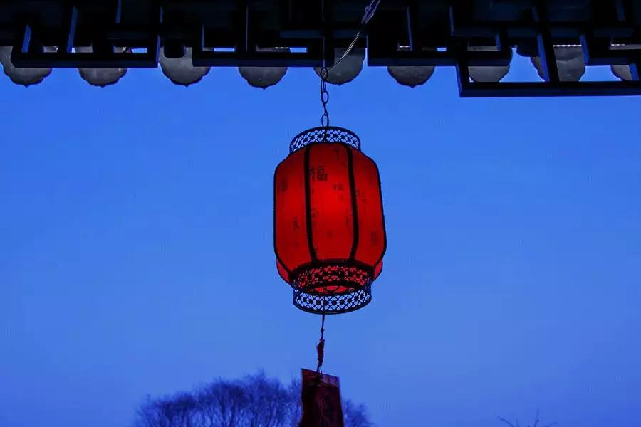 南北特祝全市人民中秋闔家幸福，團(tuán)圓美滿！