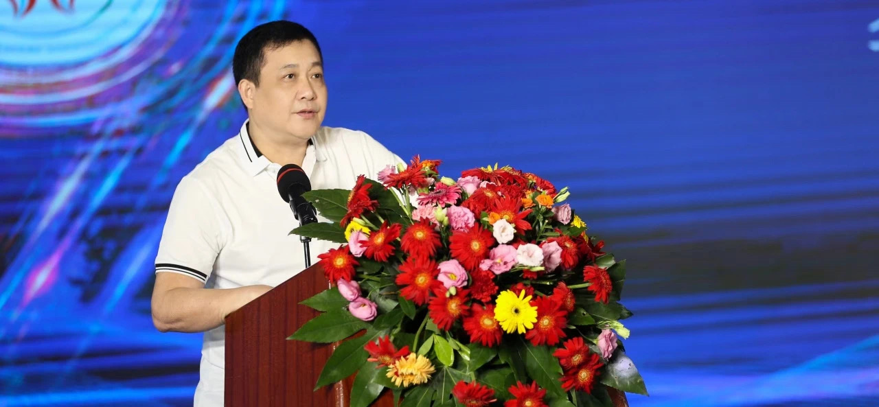 “華”彩人生，“酥”香永恒：魯振華的匠心傳奇