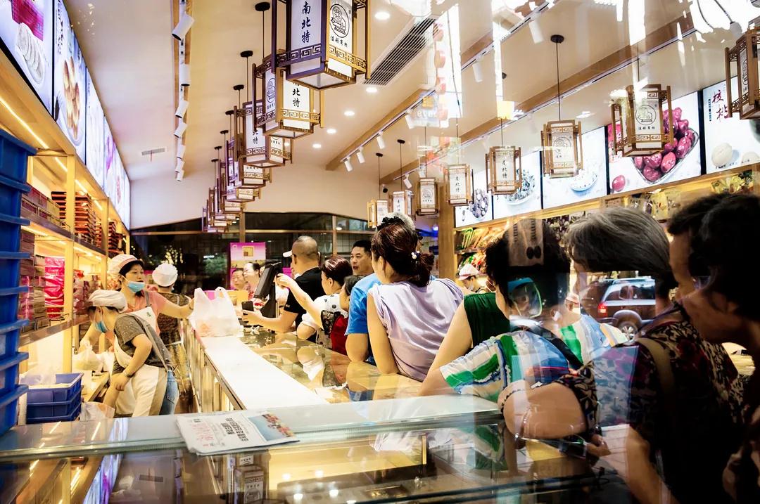 緣定七夕|《石鼓牌》酥薄月為媒，與你甜蜜相約