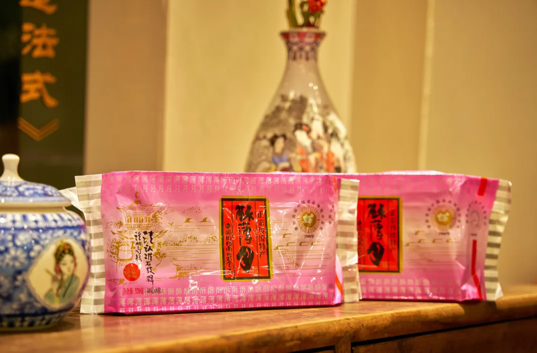 餅香月圓，正當(dāng)“食”｜南北特酥薄月，中秋佳節(jié)必備佳